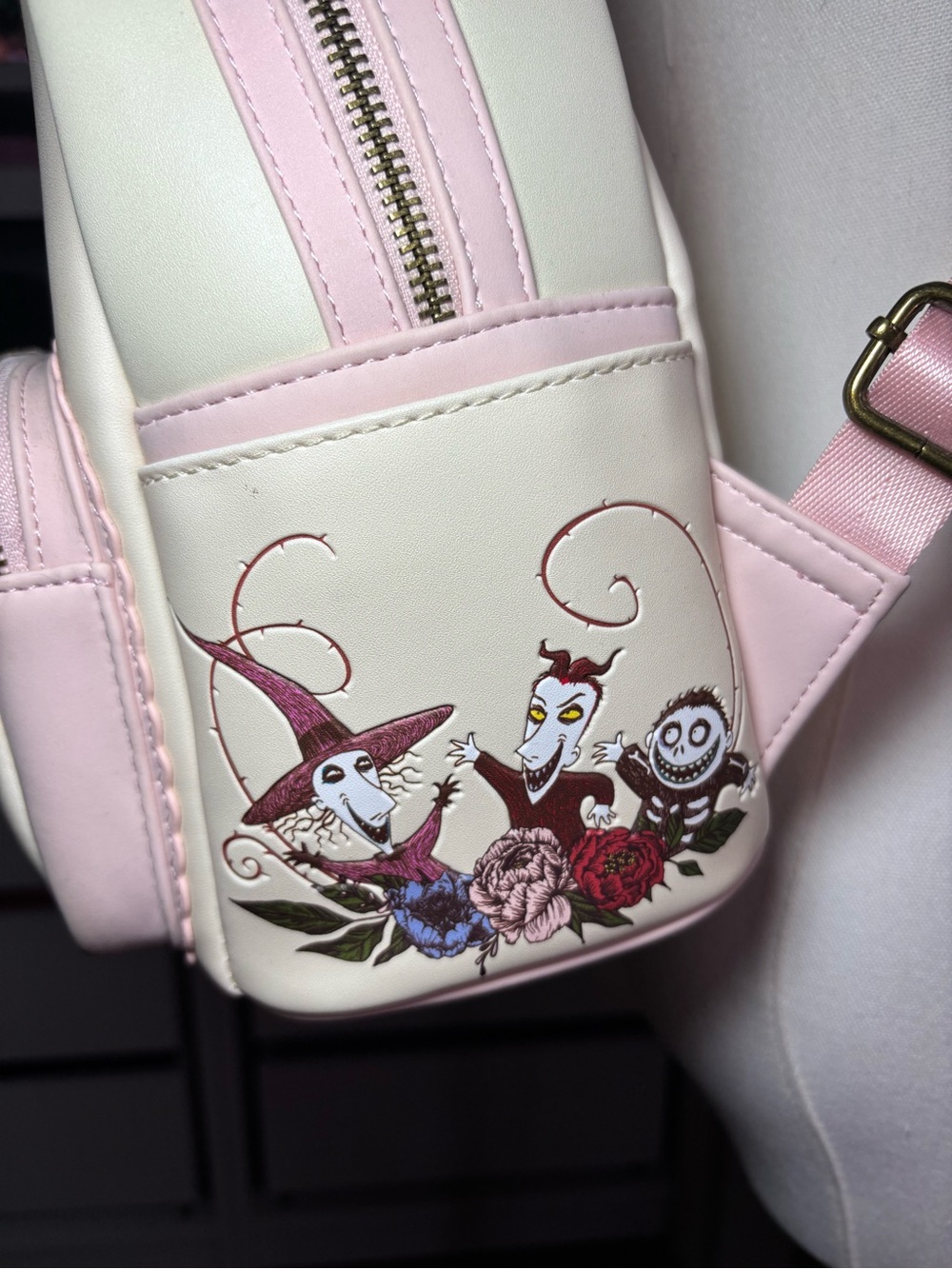 Loungefly The Nightmare Before Christmas Cream & Pink Mini Backpack - Picture 2 of 5